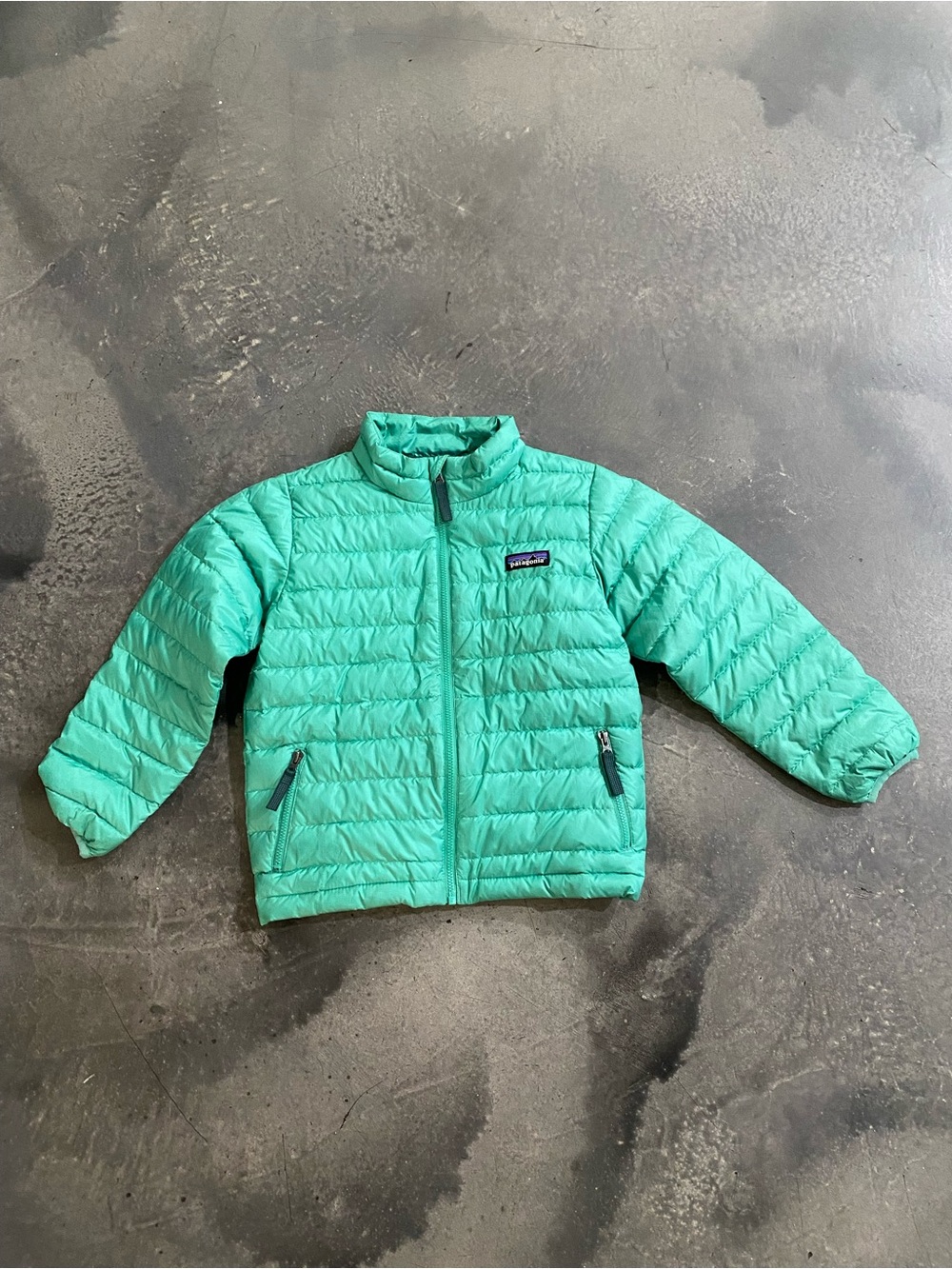 Patagonia Baby Down Sweater Sz 5T  
(Jul A-2)